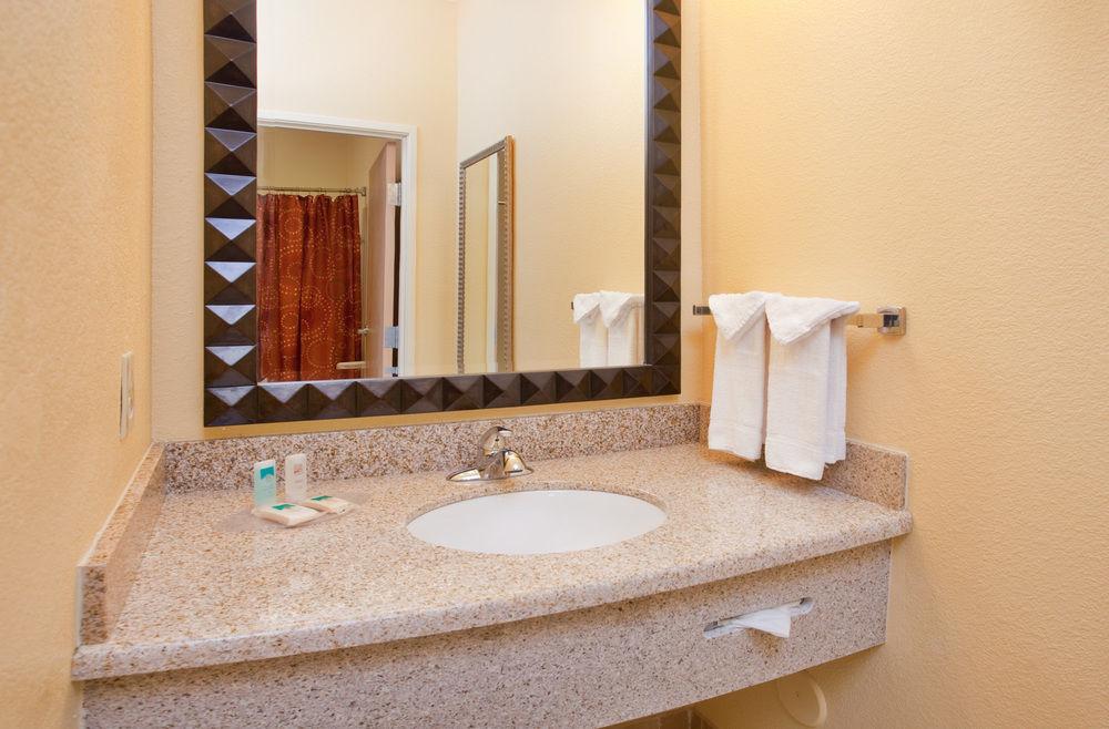 Springhill Suites Tempe At Arizona Mills Mall Buitenkant foto