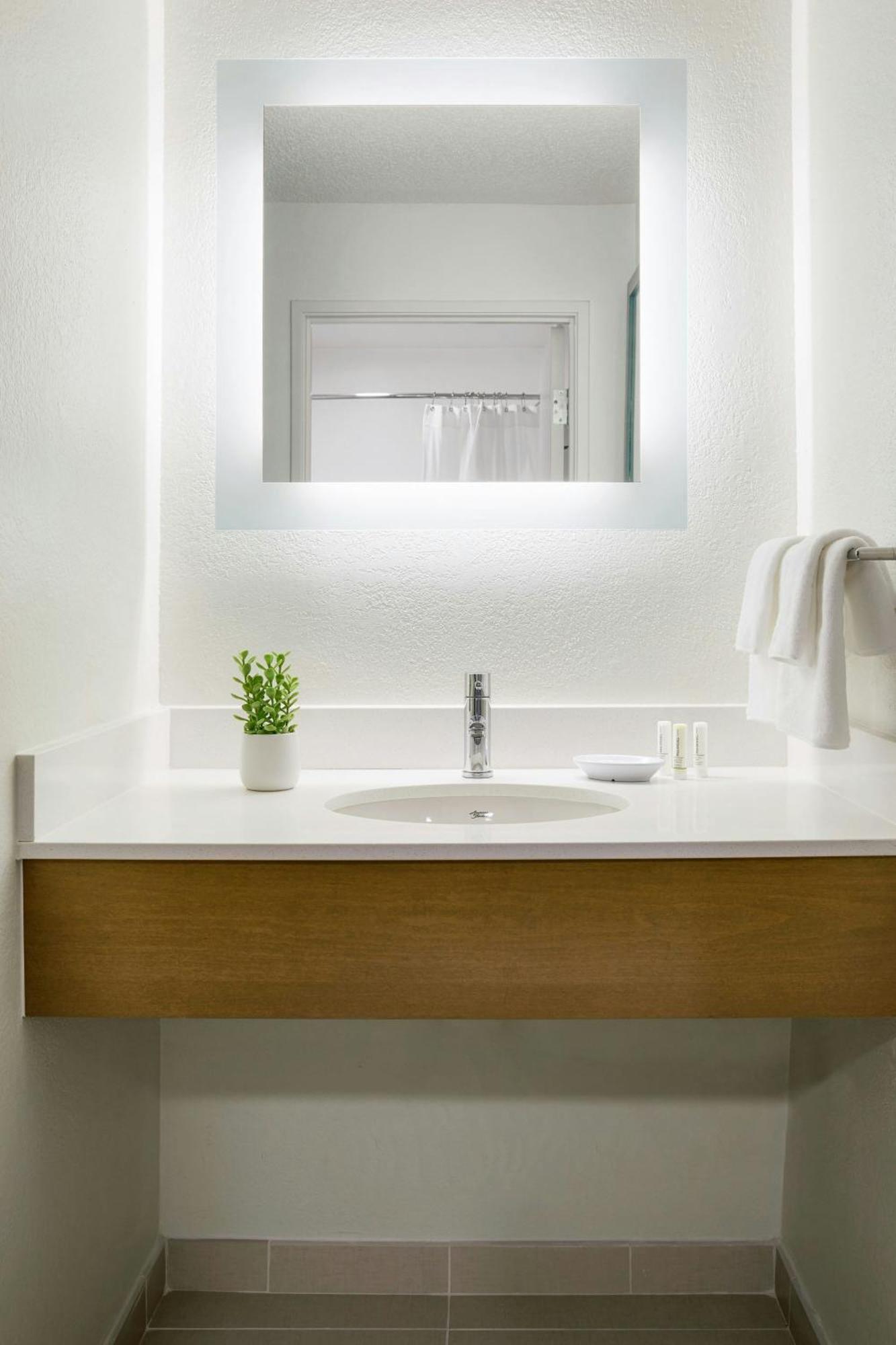 Springhill Suites Tempe At Arizona Mills Mall Buitenkant foto